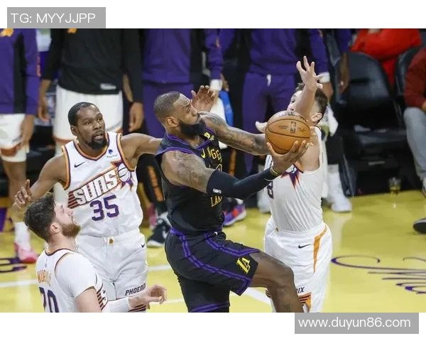 鹈鹕与湖人激战第一节精彩回放全场精彩瞬间尽在其中