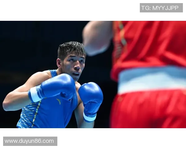 拳击——男人71公斤级八分之一决赛：李国锋晋级